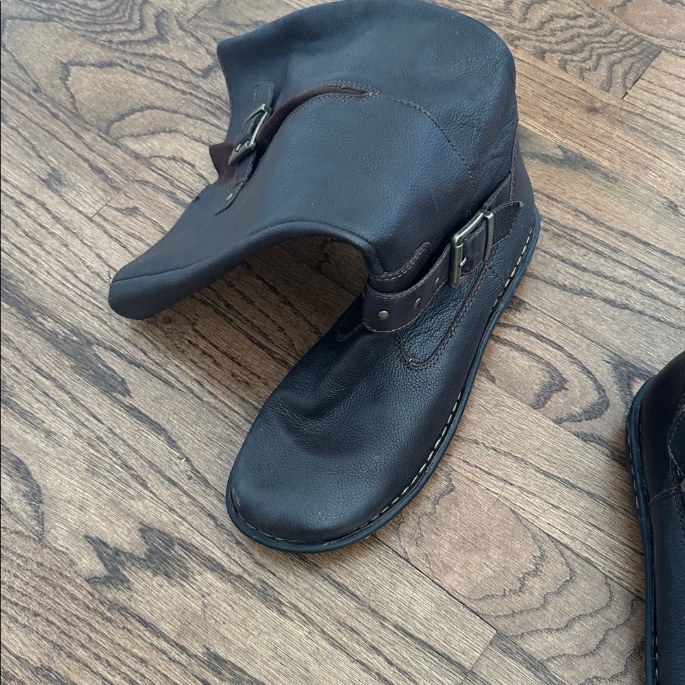Women’s Dark Brown Leather Buckle Boots b:o:c brand by Born - Picture 5 of 8